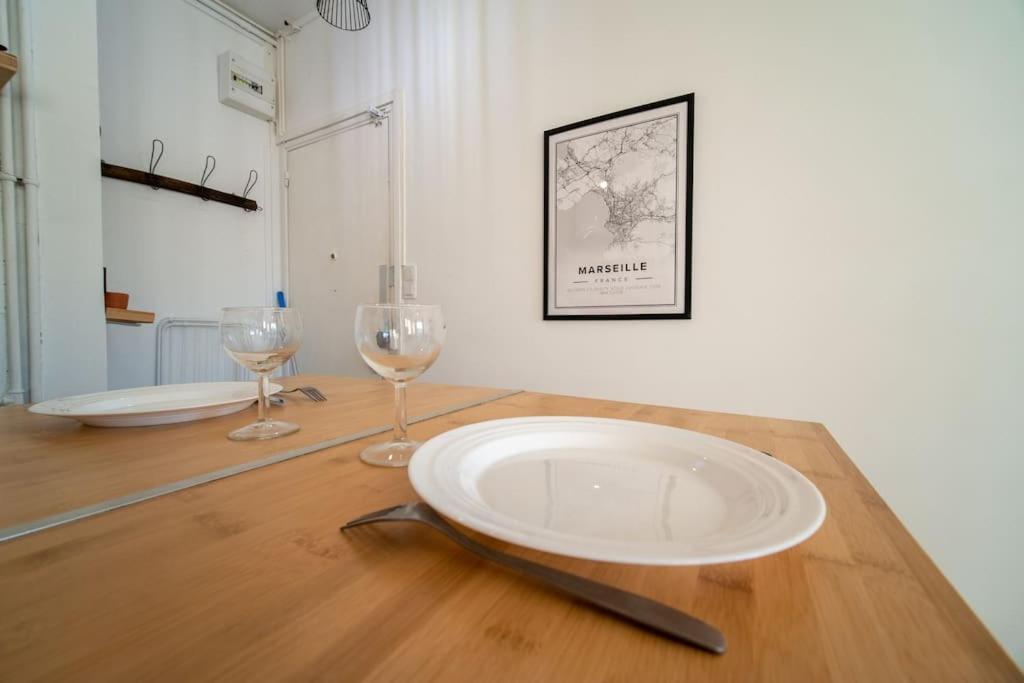 Appartement Tout Equipe 4 Couchages- Vieux Port & Panier มาร์กเซย ภายนอก รูปภาพ